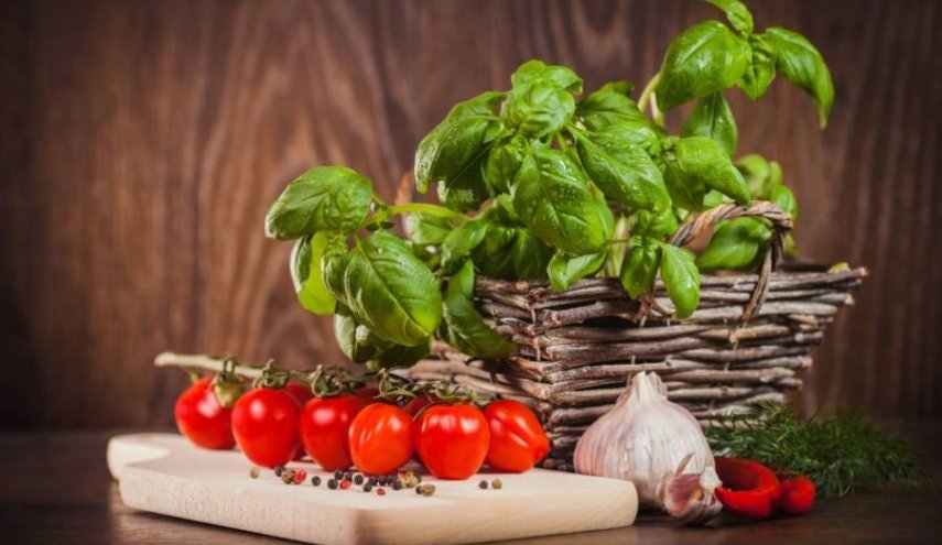 دراسة.. مركّب في هذا العُشب يحمي من مرض الزهايمر