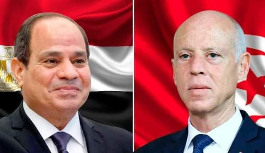 السيسي يهنئ قيس سعيد بتشكيل الحكومة الجديدة