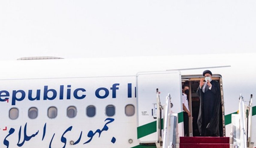 الرئيس رئيسي يبدا جولة في محافظة فارس