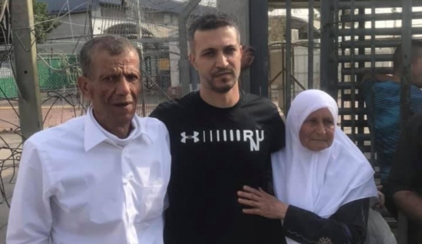 الافراج عن اسير فلسطيني بعد 19 عاما من الاسر