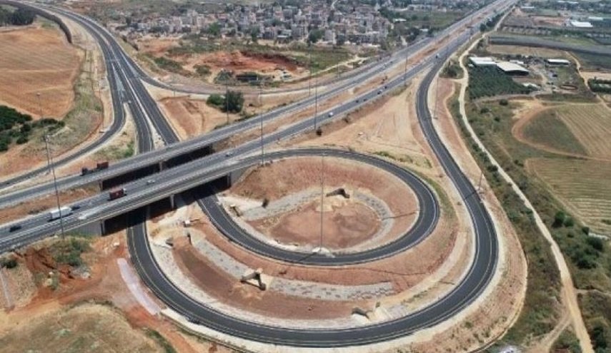 شبكة المواصلات بالضفة.. مخطط إسرائيلي صامت لقضم ما تبقى من الأرض