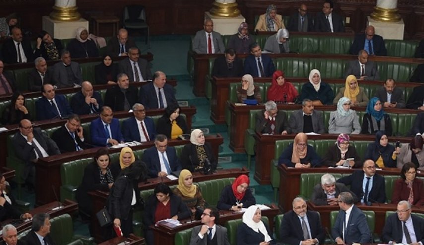 أوروبا تحث سعيّد على إعادة فتح البرلمان والأخير يرفض التدخل الأجنبي
