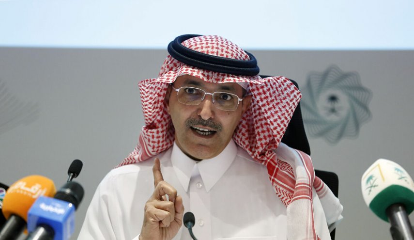 وزير سعودي: انخفاض أسعار النفط من شأنه أن يشل الاستثمارات
