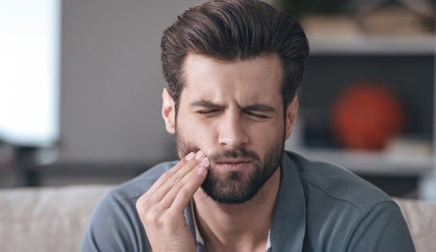 5 مكونات في مطبخك تقلل من ألم الأسنان ..تعرف عليها