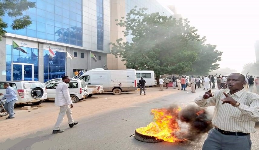 وزارة الإعلام السودانية تندد بمحاولة اقتحام مقر وكالة الأنباء
