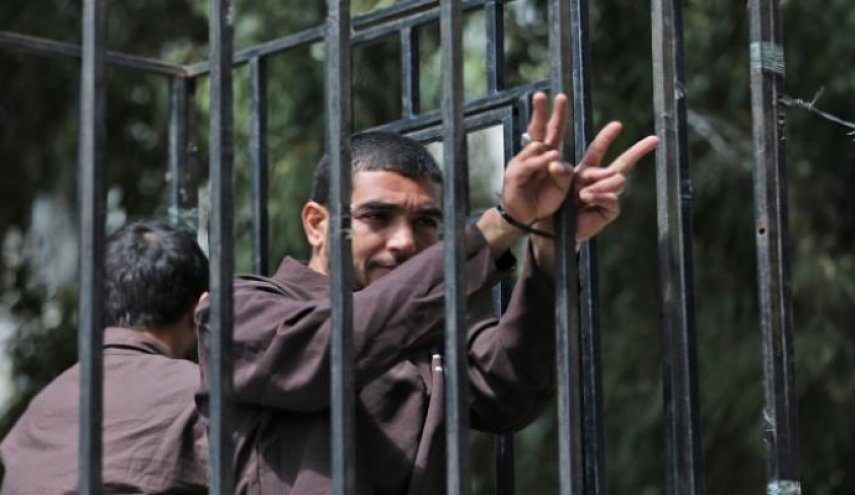 7 أسرى يواصلون إضرابهم عن الطعام.. وسط ظروف صحية خطيرة
