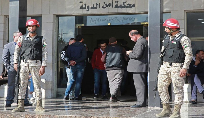 مصر.. ما مصير القضايا بمحاكم أمن الدولة بعد إلغاء الطوارئ؟