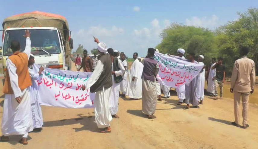 استمرار الإغلاق في شرق السودان بسب 