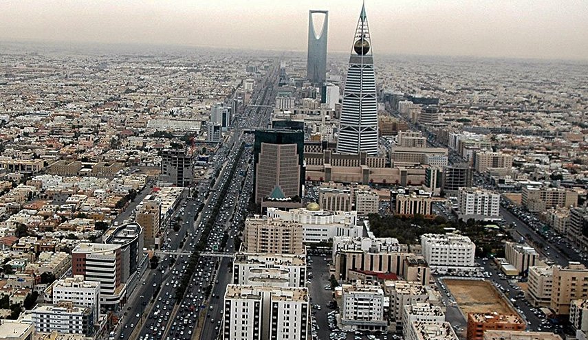تعلموا الديموقراطية في السعودية؟