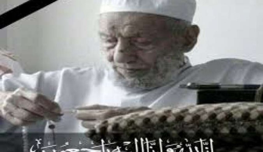 السيد الحوثي يعزي برحيل العلامة محمد بن على المنصور
