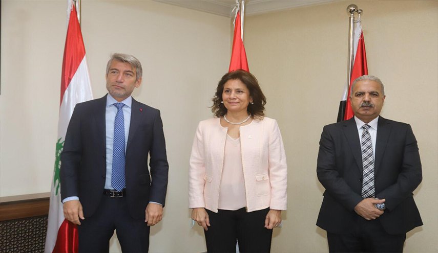 سوريا تعمل لإعادة تأهيل شبكة ربط الكهرباء بينها وبين الأردن ولبنان