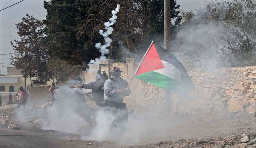 قوات الاحتلال تقمع مسيرة كفرقدوم الاسبوعية