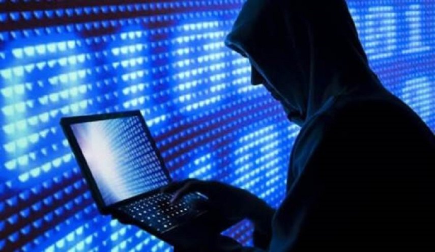 مسؤول اسرائيلي يرفع يديه أمام الهجمات السيبرانية المضادة