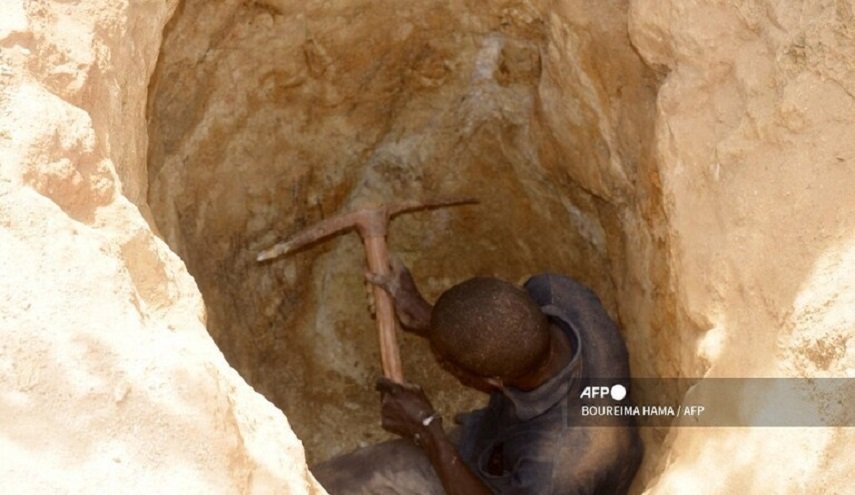 مقتل 18 شخصا بانهيار منجم للذهب في النيجر
