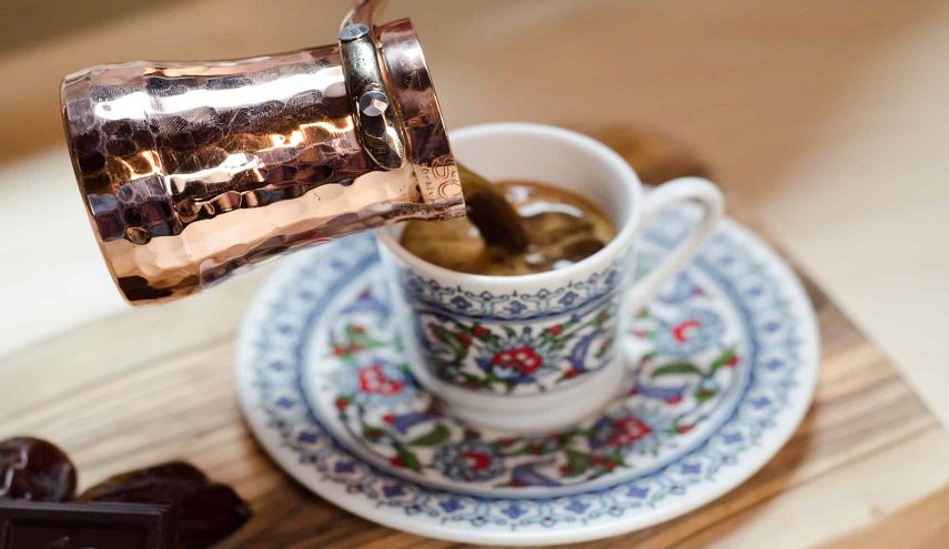 دراسة صادمة عن شرب فنجانين من القهوة يوميا!
