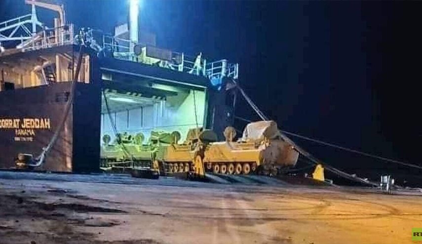 قوة سعودية كبيرة لتحالف العدوان تنسحب من عدن