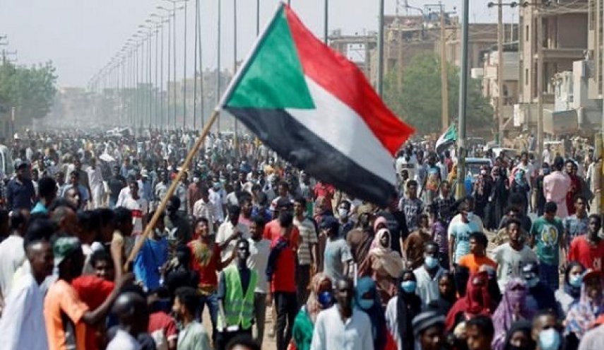 مسؤولة أمريكية تلتقي البرهان وحميدتي
