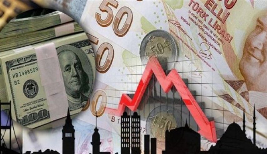 المعارضة التركية تدعو لانتخابات مبكرة بعد انهيار الليرة
