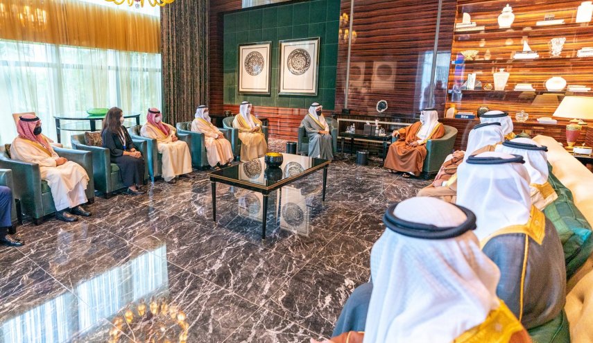 ولي عهد البحرين يلتقي مستشار الأمن الاسرائيلي في المنامة