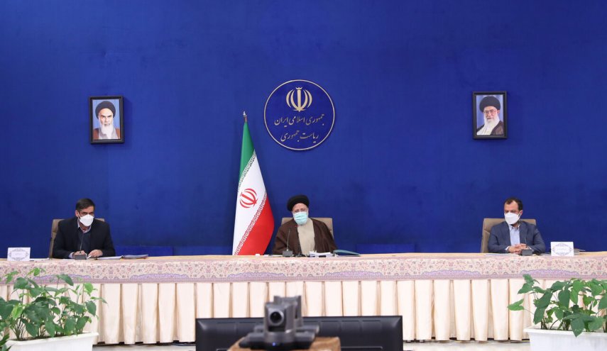 رییسی: مناطق آزاد باید به اهداف اصلی تشکیل خود بازگردند