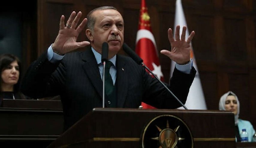 وزير خارجية تركيا السابق: توقف يا أردوغان!