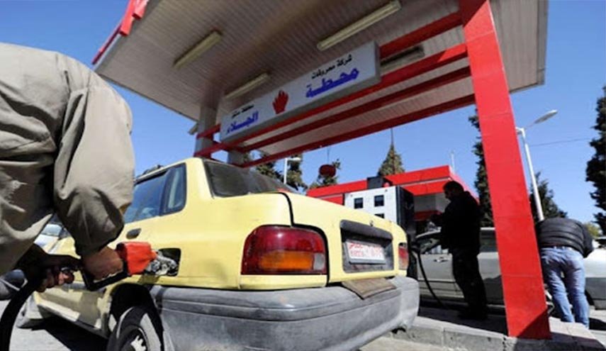 بسعر التكلفة.. رفع سقف تعبئة البنزين للسيارات في سوريا
