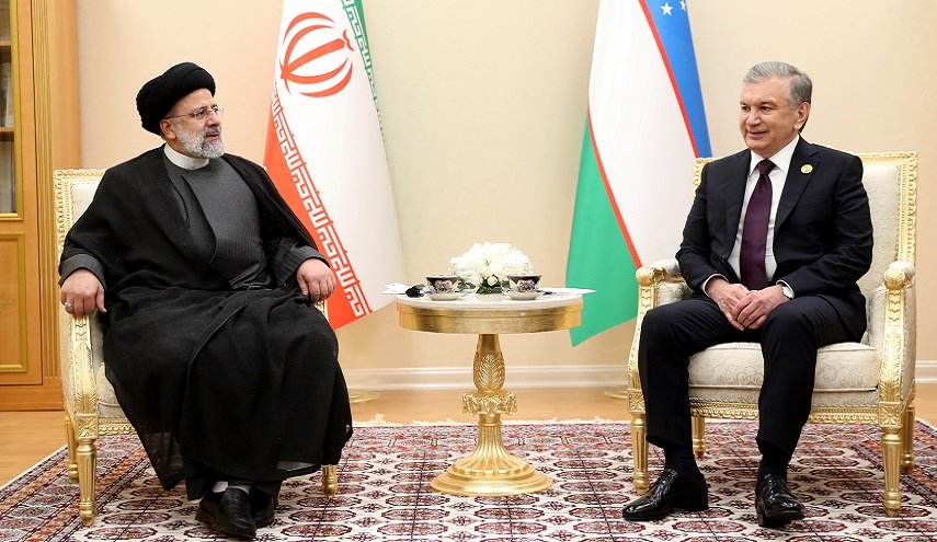  رئيسي يبحث مع نظيره الاوزبكي رفع مستوى التعاون الشامل 