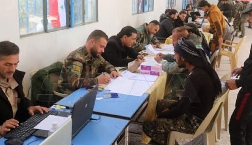 تسوية أوضاع نحو 2500 شخص بمدينة الميادين في دير الزور