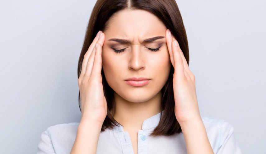 ما تأثير الطقس الغائم على حدوث الصداع؟