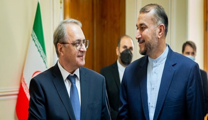وزير الخارجية الايراني يجري محادثات مع مبعوث الرئيس الروسي 