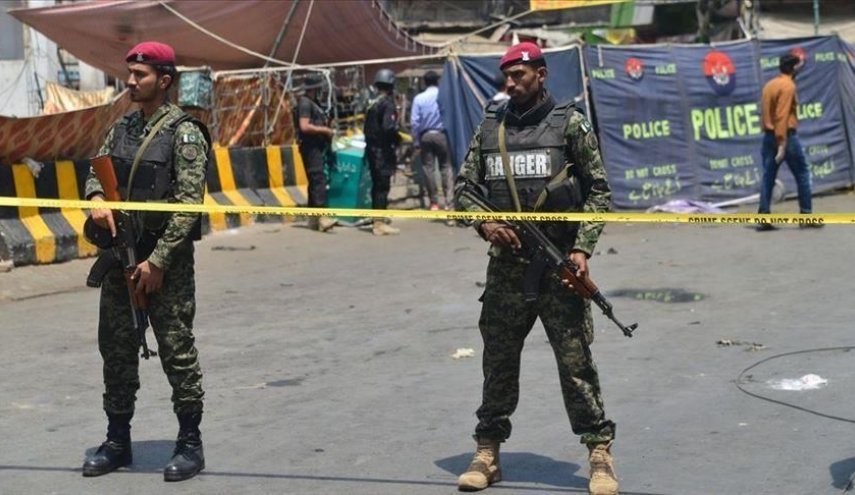 الشرطة الباكستانية: حشد يقتل سريلانكيا بزعم ازدراء الأديان