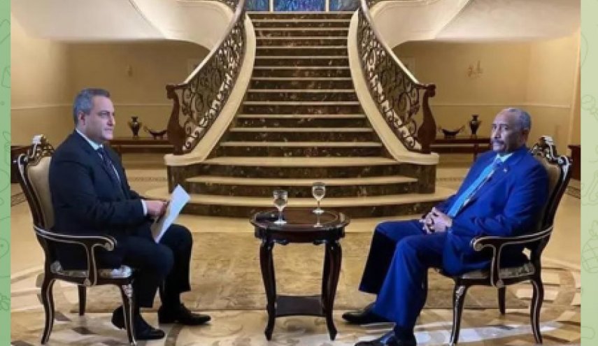 البرهان يبرر سبب قبوله التطبيع المخزيء مع الإحتلال الإسرائيلي