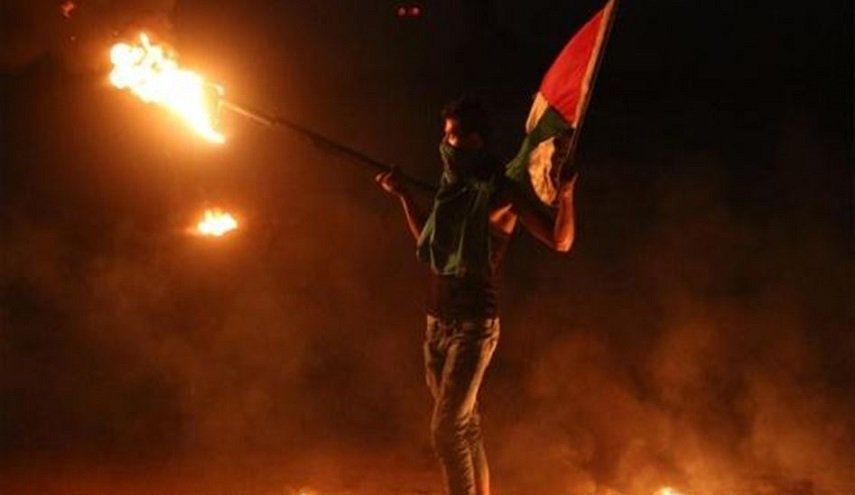 مفرقعات نارية وإرباك ليلي ضد الاحتلال الاسرائيلي في 'جبل المكبر'