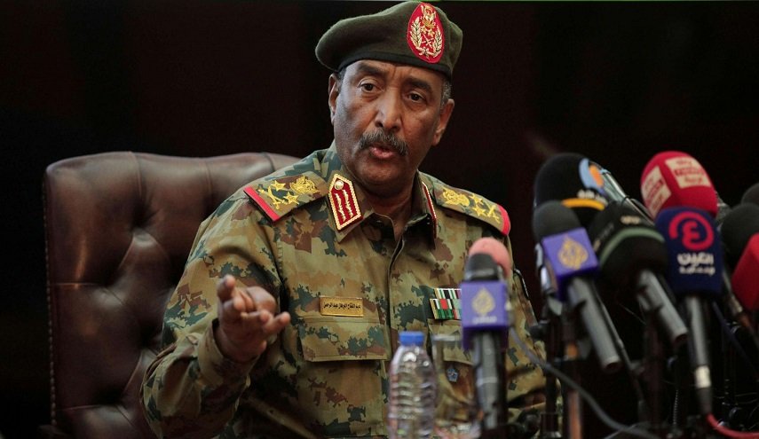 البرهان: نبحث مع مسكو اتفاق القاعدة البحرية الروسية في السودان
