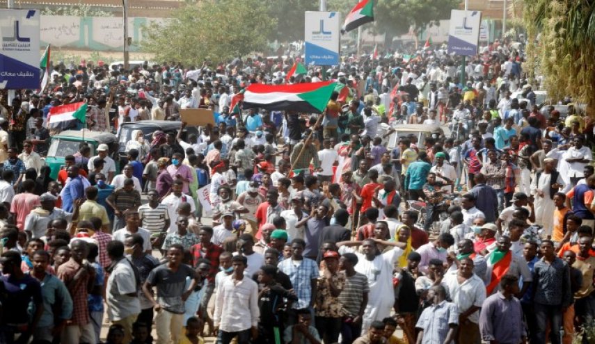 مظاهرات تجتاح السودان للمطالبة بمدنية الدولة