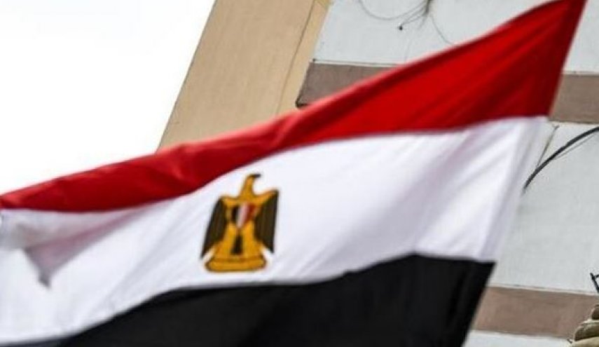 بالصورة.. استخراج كنز ضخم من أسفل عقار سكني في مصر