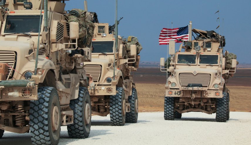 سوريا..أهالي قرية المتينية بريف القامشلي يعترضون رتلاً للاحتلال الأمريكي