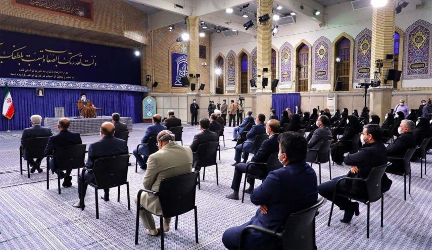 قائد الثورة: السيدة زينب (س) جسدت عظمة القوة الروحية والفكرية للمرأة عبر التاريخ