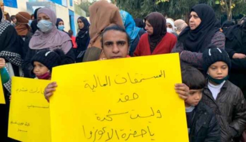 إعتصام في عين الحلوة رفضا لقرار الأونروا تقليص مساعداتها المالية