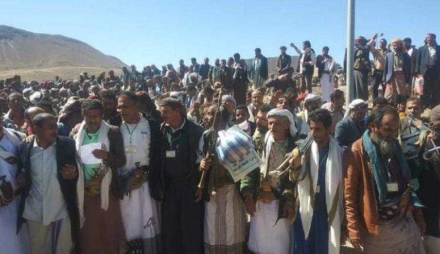 وفود البيضاء وشبوة ومأرب تؤكد وقوفها الى جانب الجيش واللجان