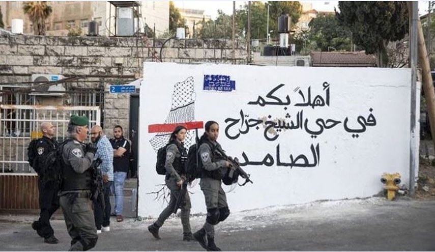 الاحتلال يعتقل 3 ناشطين في حي الشيخ جراح 