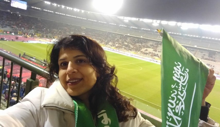 الناشطة علياء الهذلول تعلن عن موعد زيارتها إلى السعودية