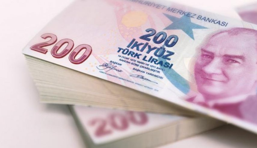 الليرة التركية تنخفض بعد المكاسب الكبيرة التي حققتها