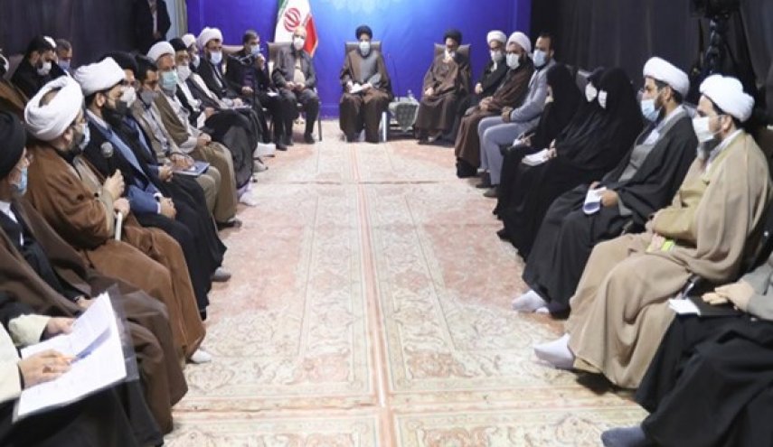 رئيسي: الاعداء يحاولون الايحاء بعدم امكانية حل المشاكل الداخلية