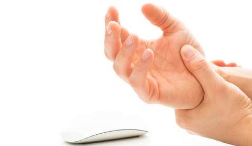 ما هي أعراض وعلامات الإصابة بالتهاب المفاصل؟