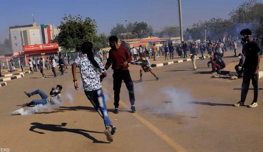 أنباء عن سقوط قتلى وعشرات المصابين في تجدد احتجاجات السودان
