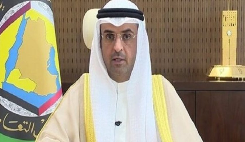 گفت‌وگوی فرمانده ناوگان پنجم دریایی آمریکا با دبیرکل شورای همکاری
