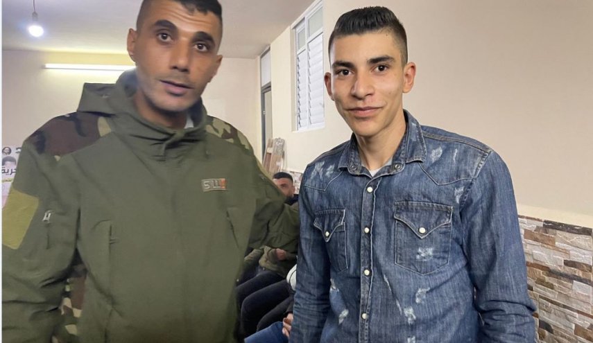 حماس تدين اعتداء السلطة الفسطينية على نجل الأسير زكريا الزبيدي