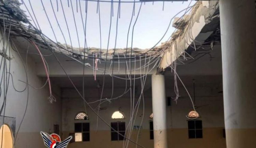طيران العدوان يدمر مسجد الانصار بسلسلة غارات