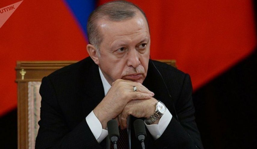 استقالة 872 عضوا من حزب اردوغان، وانضمامهم إلى حزب “الخير”!